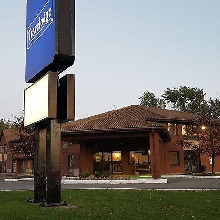 Travelodge by Wyndham Welland Eksteriør billede
