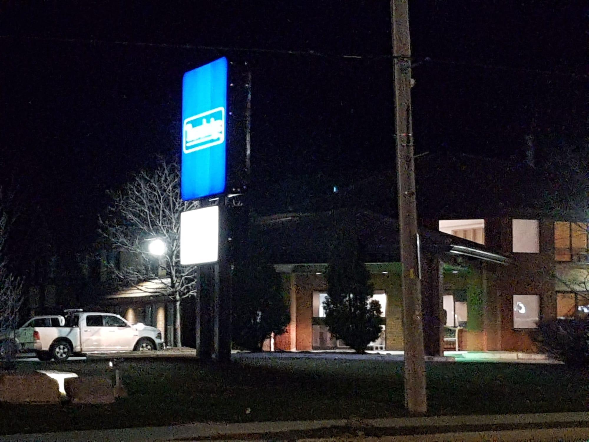 Travelodge by Wyndham Welland Eksteriør billede