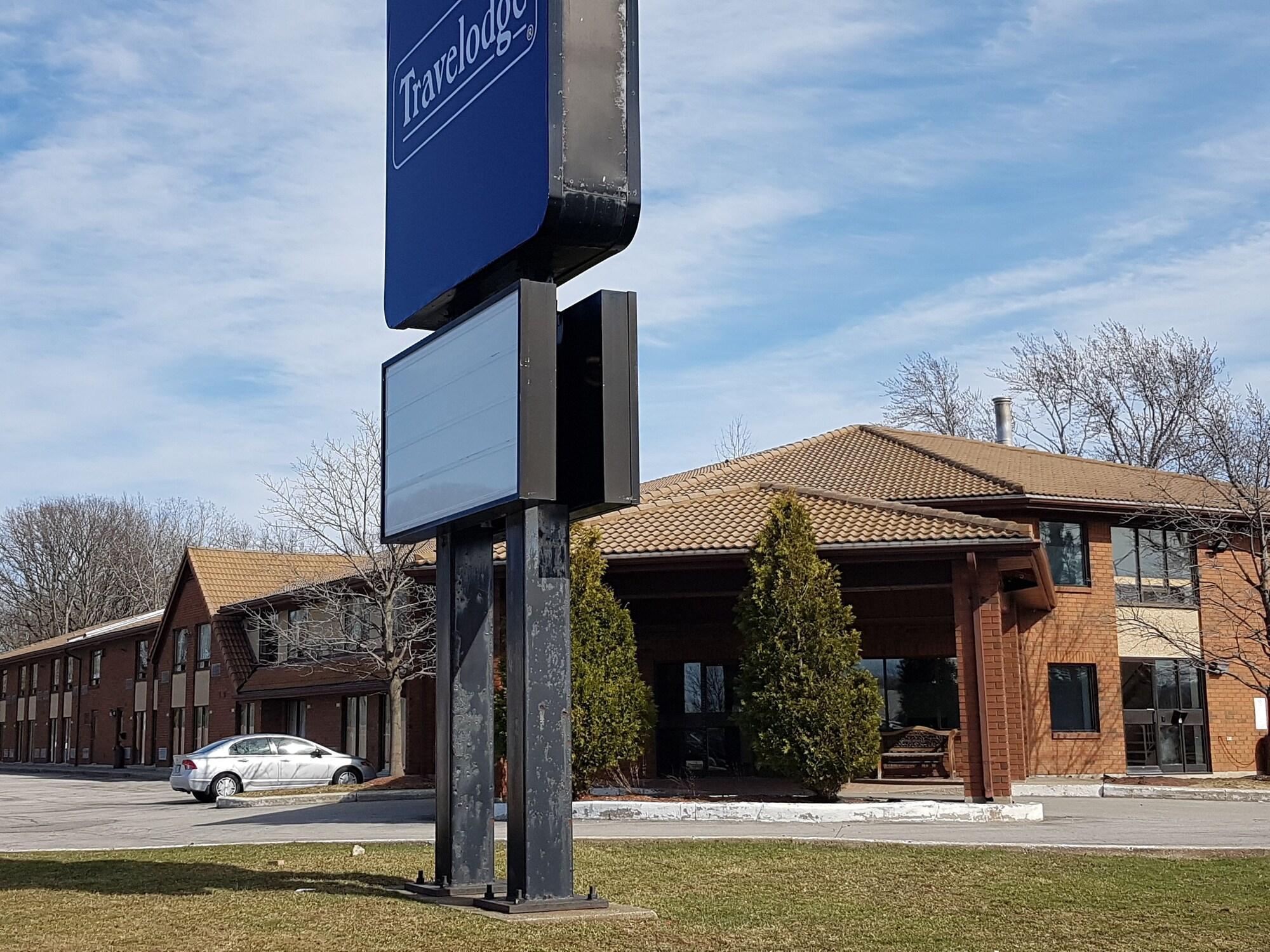 Travelodge by Wyndham Welland Eksteriør billede