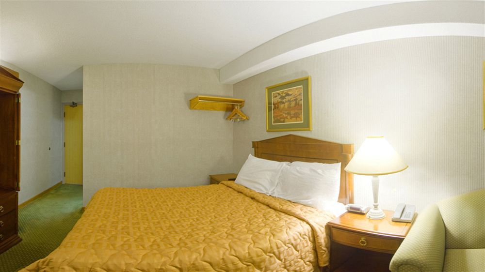 Travelodge by Wyndham Welland Eksteriør billede